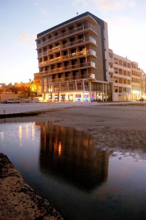 Water'S Edge Hotel Birzebbuga Ngoại thất bức ảnh