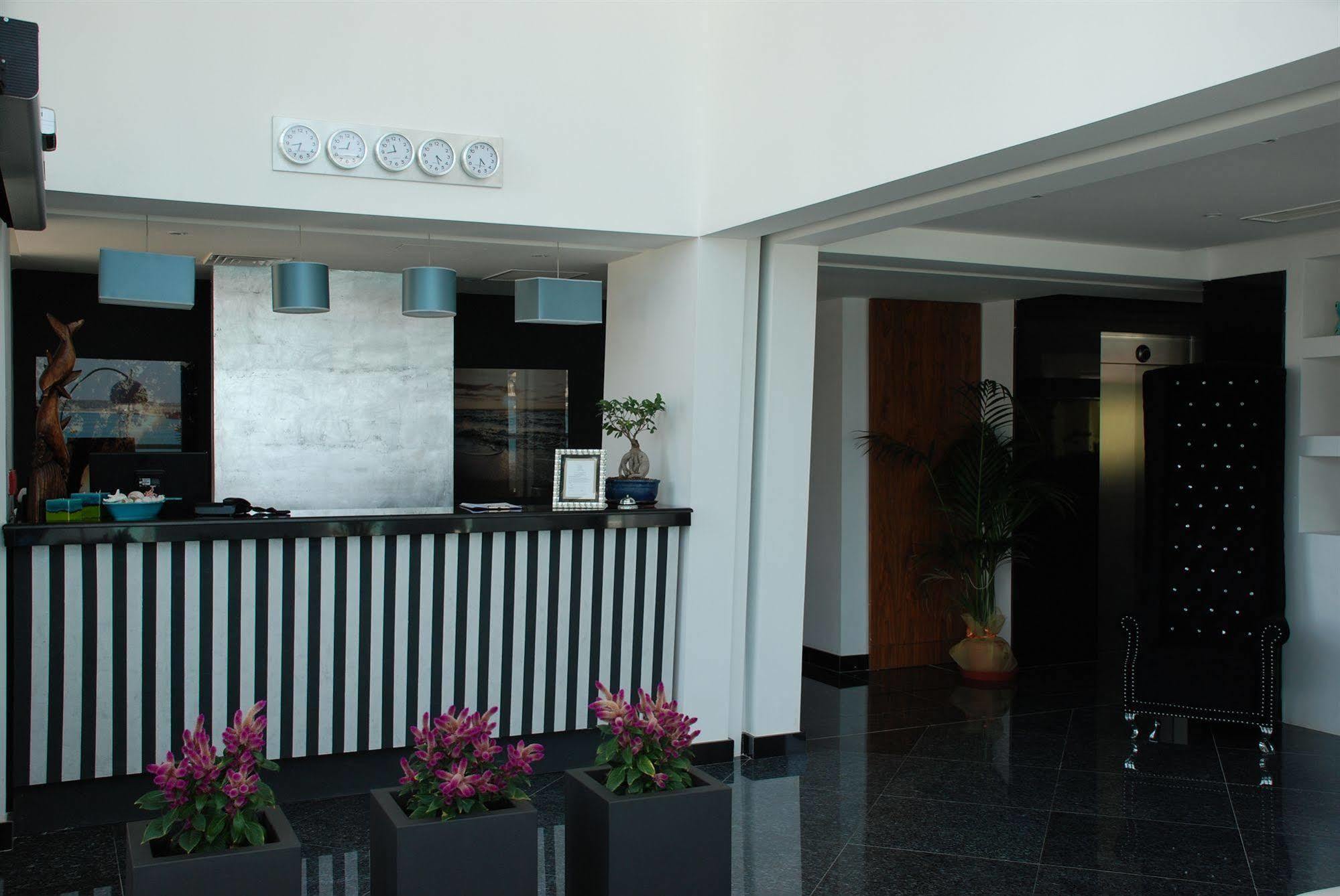 Water'S Edge Hotel Birzebbuga Ngoại thất bức ảnh
